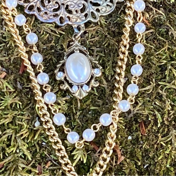 Vintage Victorian Style Collar Brooch! - Picture 7 of 11